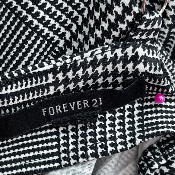 Forever 21 Houndstooth Glen Plaid Print Flared Dress, L Juniors - Picture 2 of 7